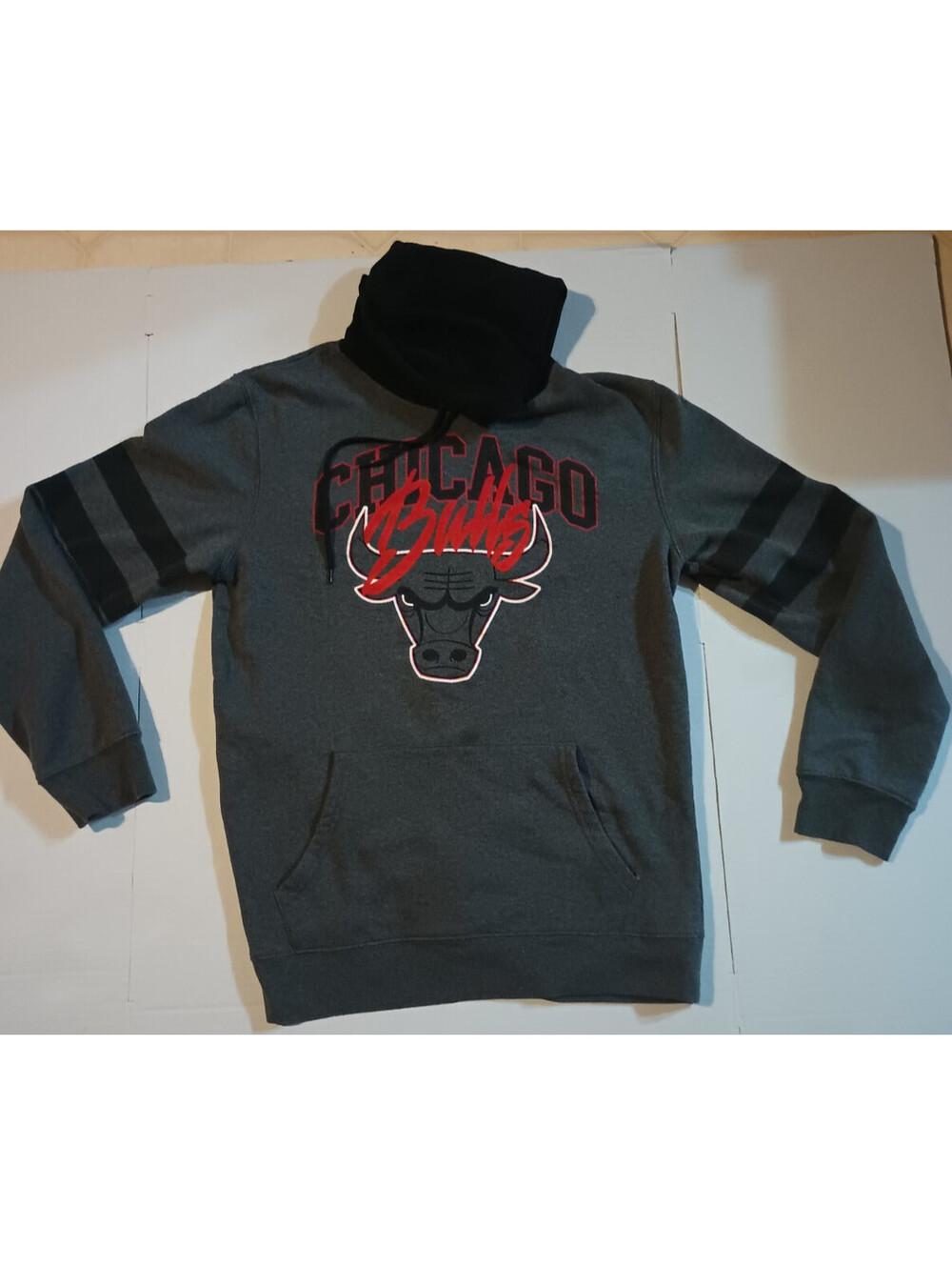 Chicago Bulls NBA DK Gray Pullover Hoodie Sweatshirt Bulls with Back Graphic